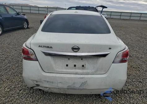 2015 Nissan Altima 2.5 z USA, uszkodzony, nr VIN 1N4AL3AP7FC287911